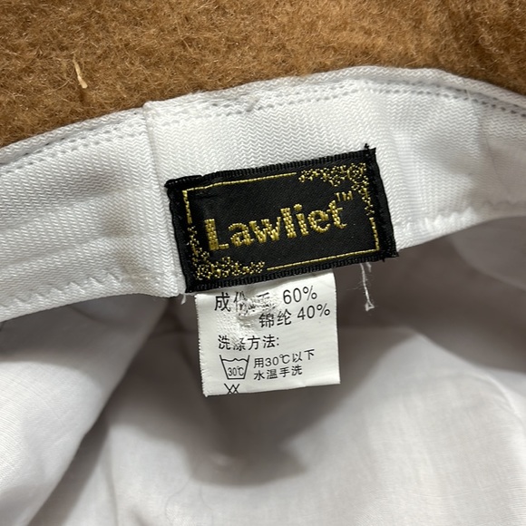 Lawliet Wool Hat Beaded Flower Appliqué Camel color - Picture 6 of 6